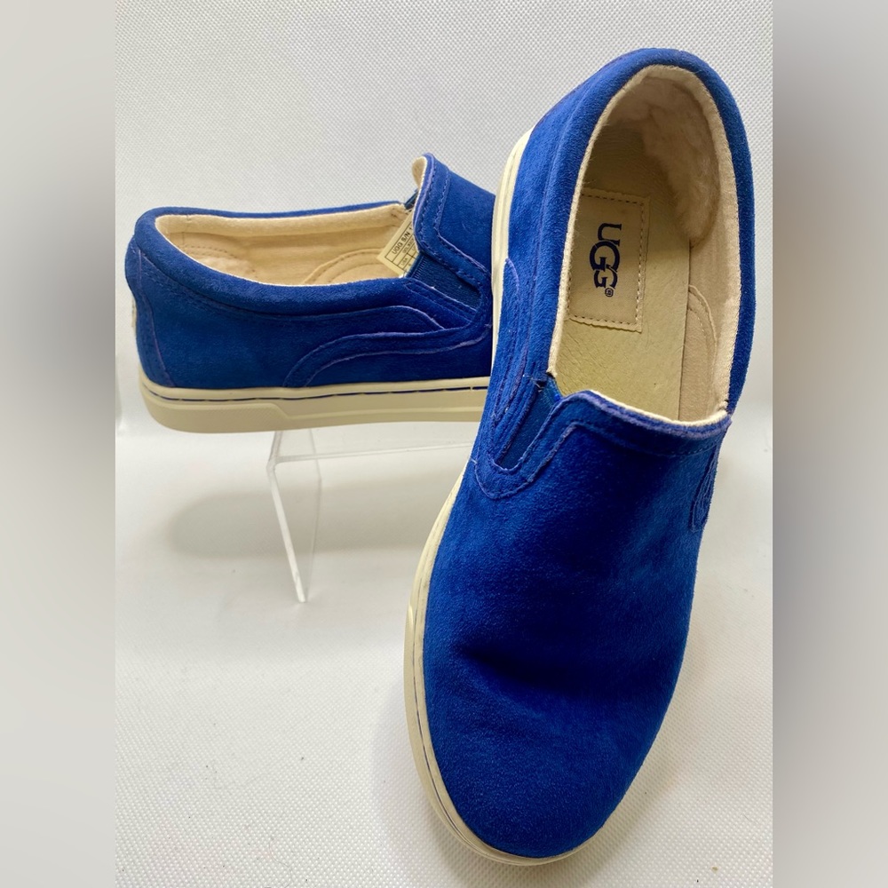 UGG Sneakers, Size 5